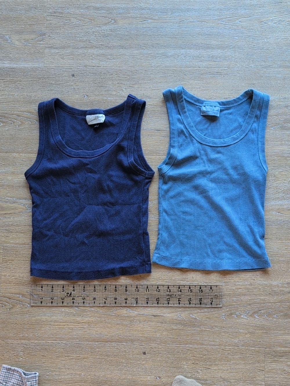 Universal Threads Bundle Of Two Ribbed  Tank Tops, Small/Xsmall